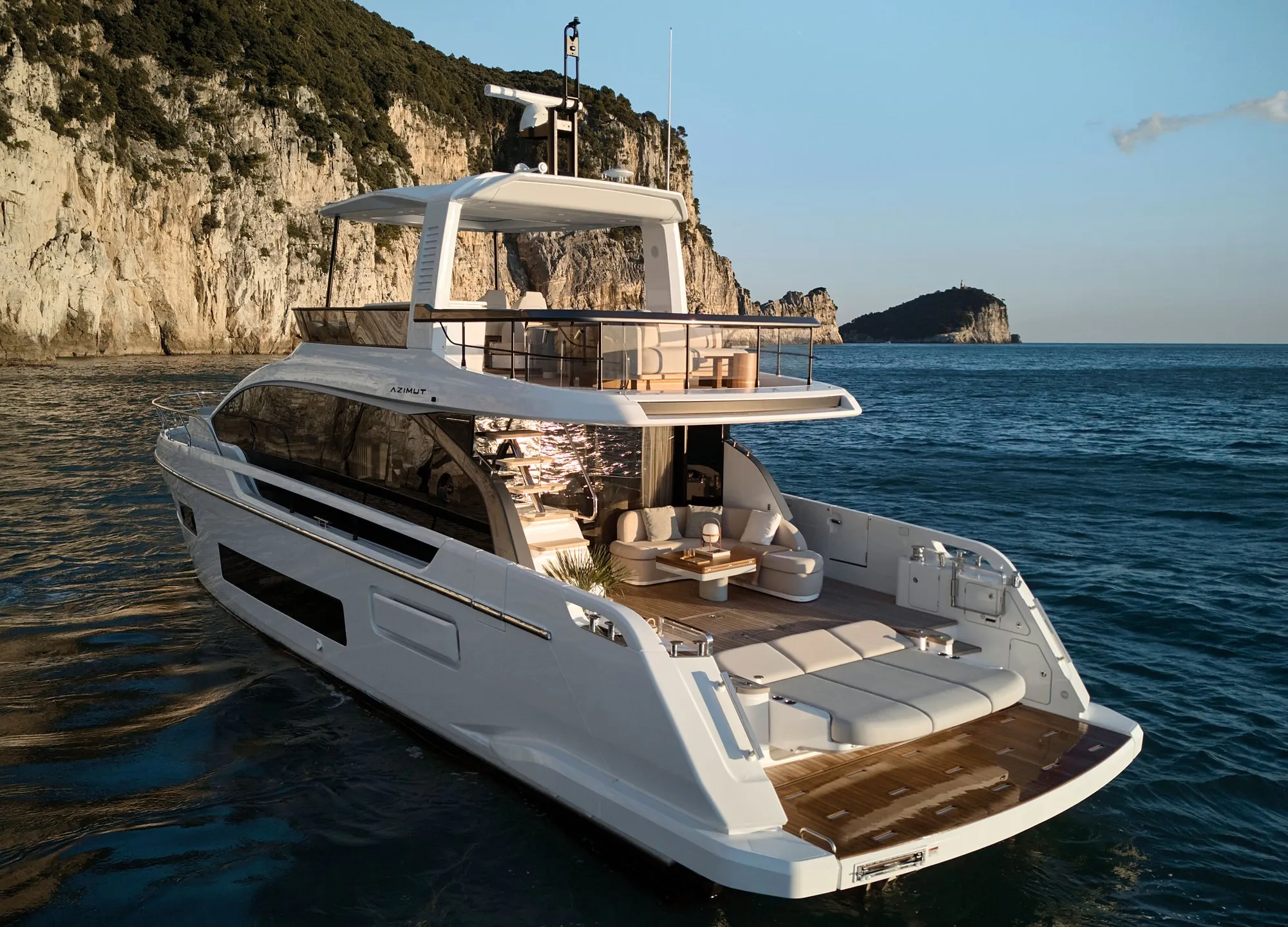 Azimut Fly 62 — Beach Cockpit