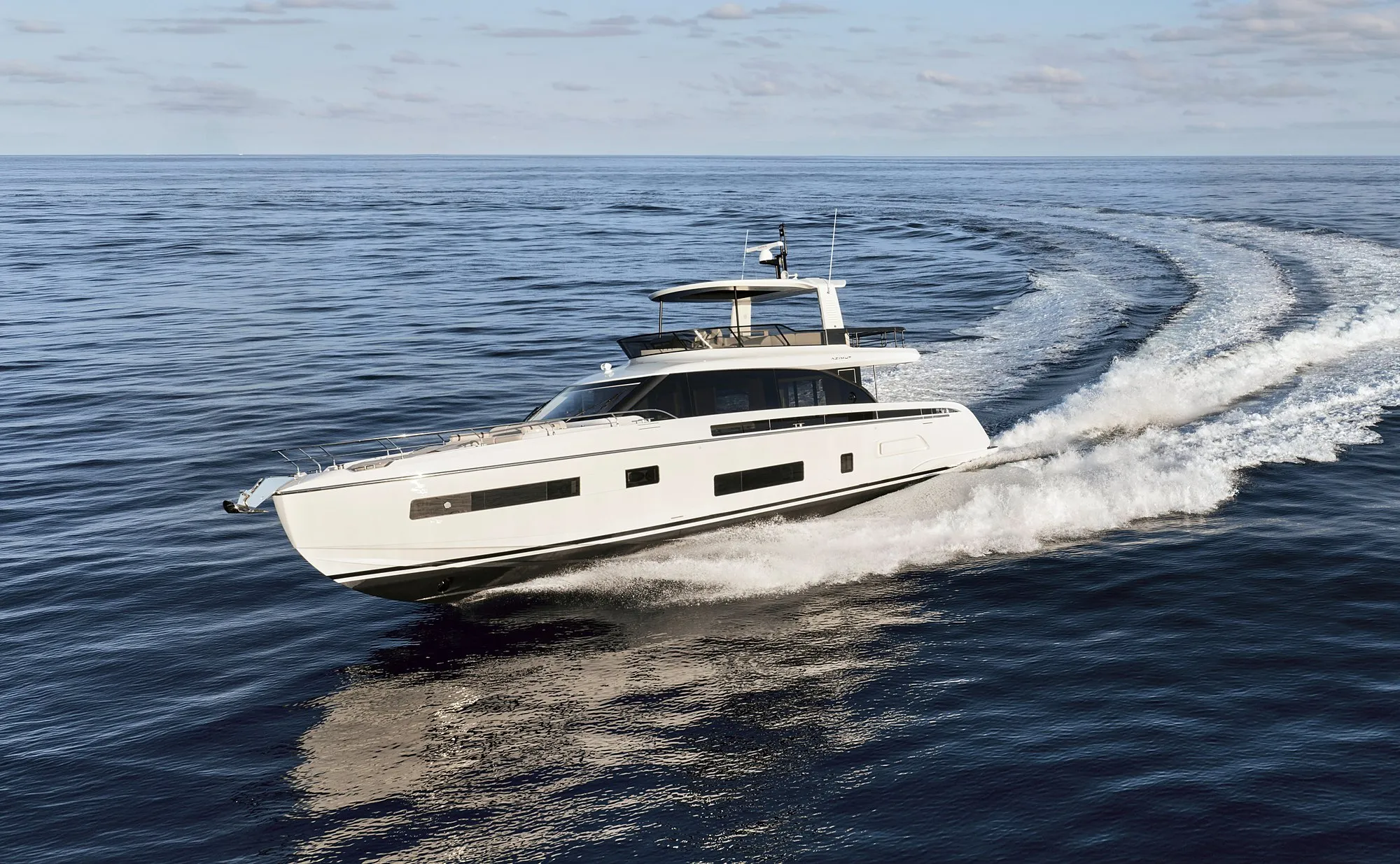 Azimut Fly 70 — Cockpit convertível