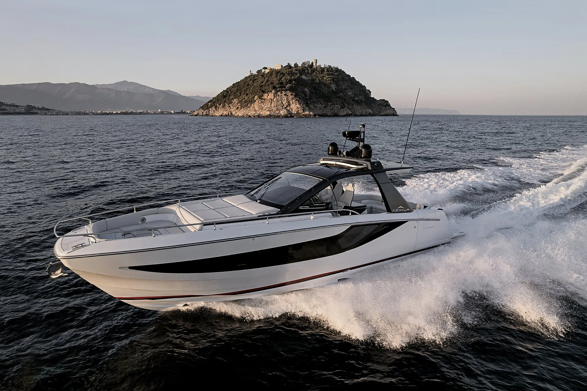 Azimut Verve 42 — 43 nós
