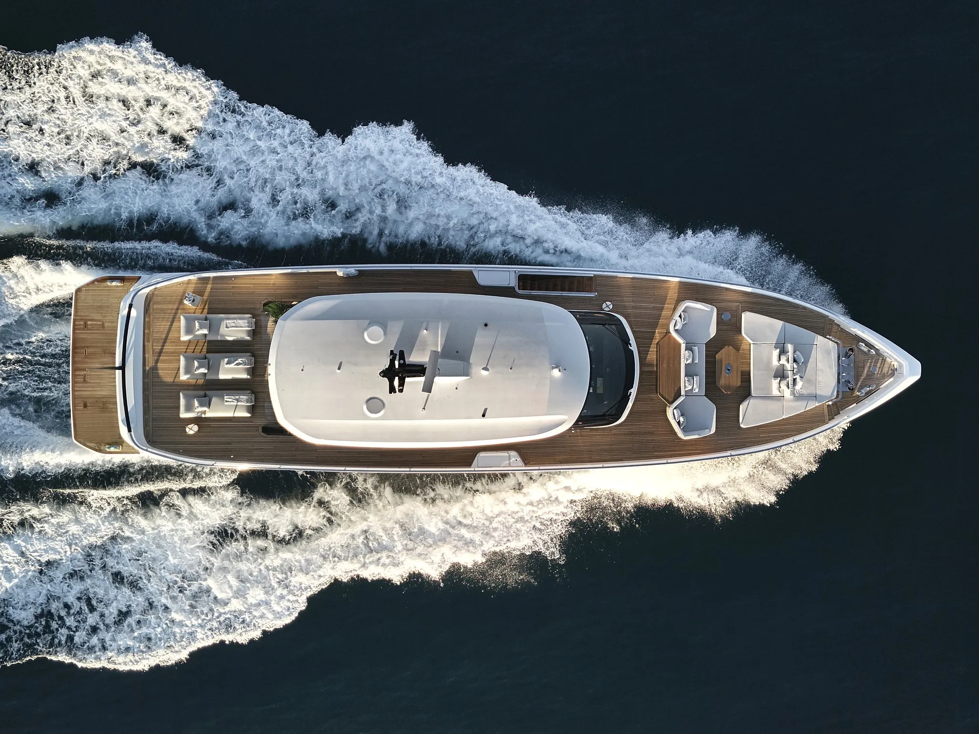 Azimut Grande 30M — Casco D2P