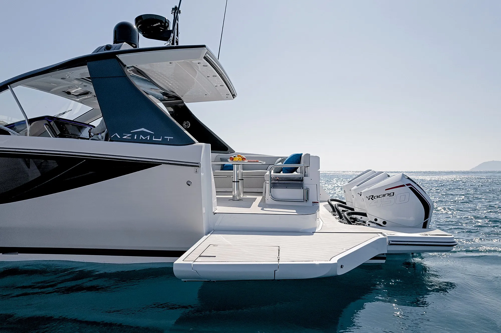 Azimut Verve 42 — Side beach