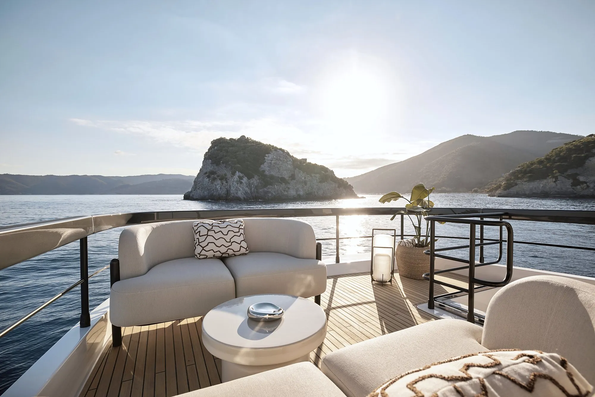 Azimut Fly 70 — Carbono