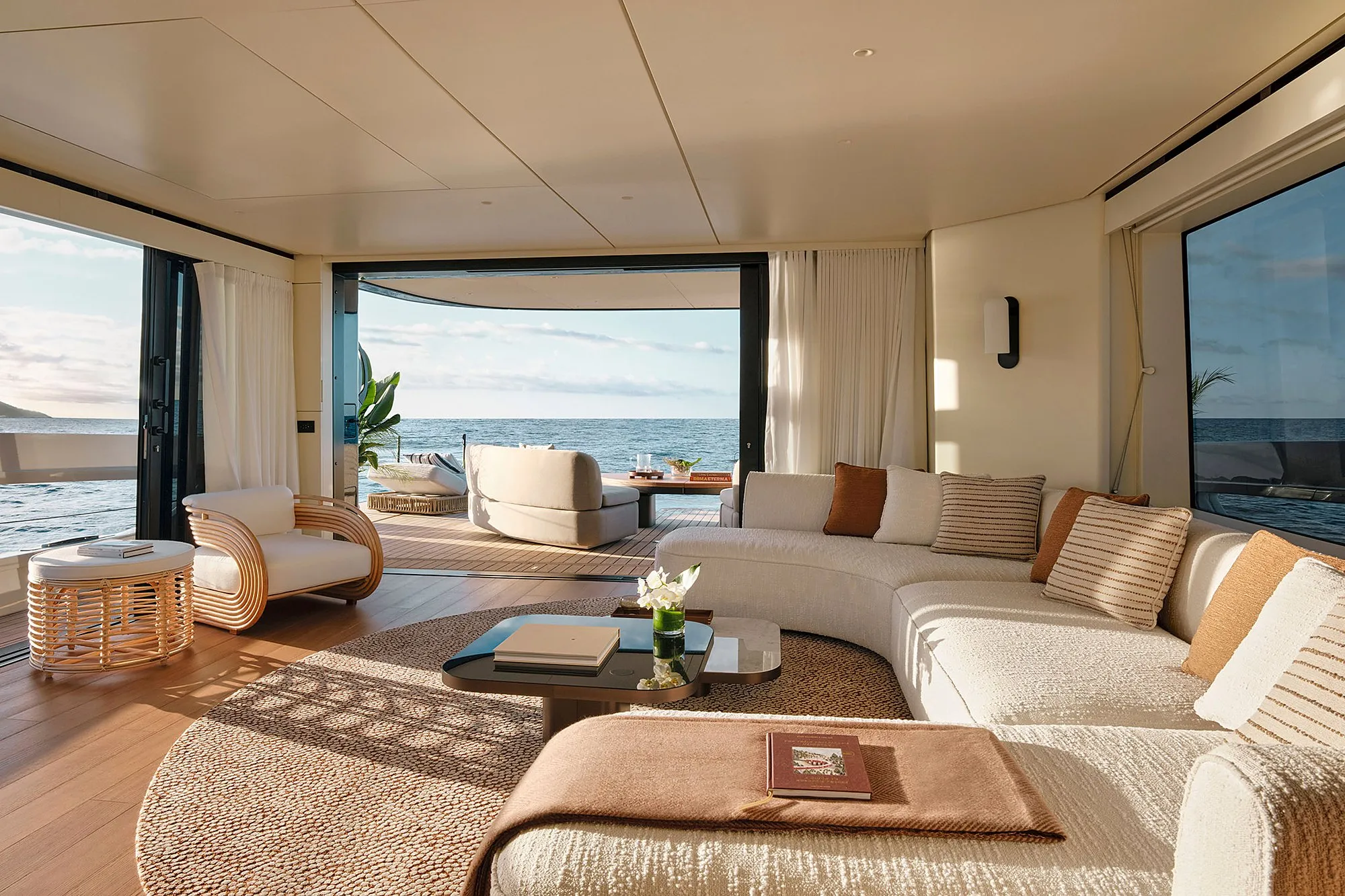 Azimut Seadeck 9 — Até cinco cabines