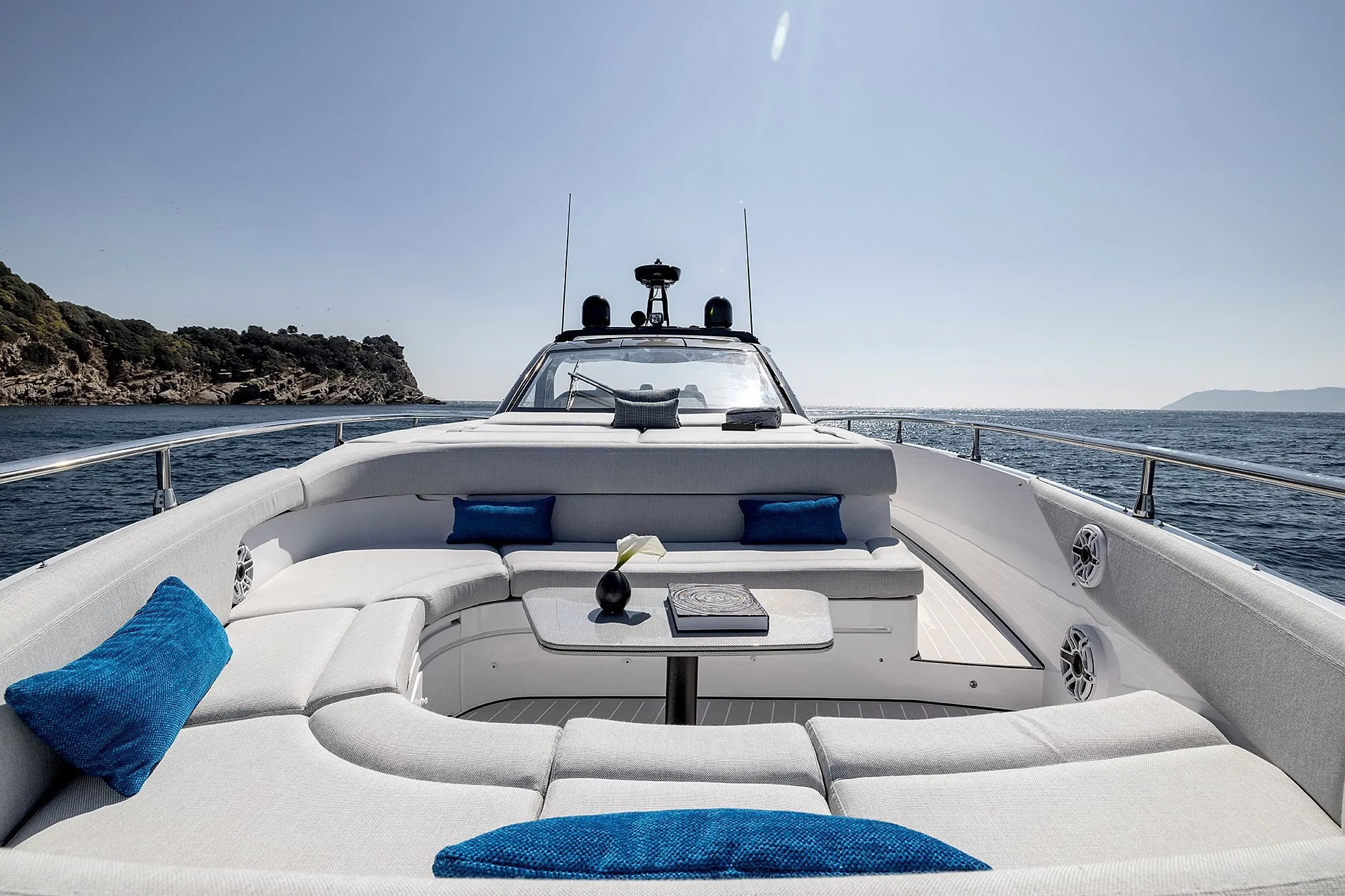Azimut Verve 42 — Cockpit social