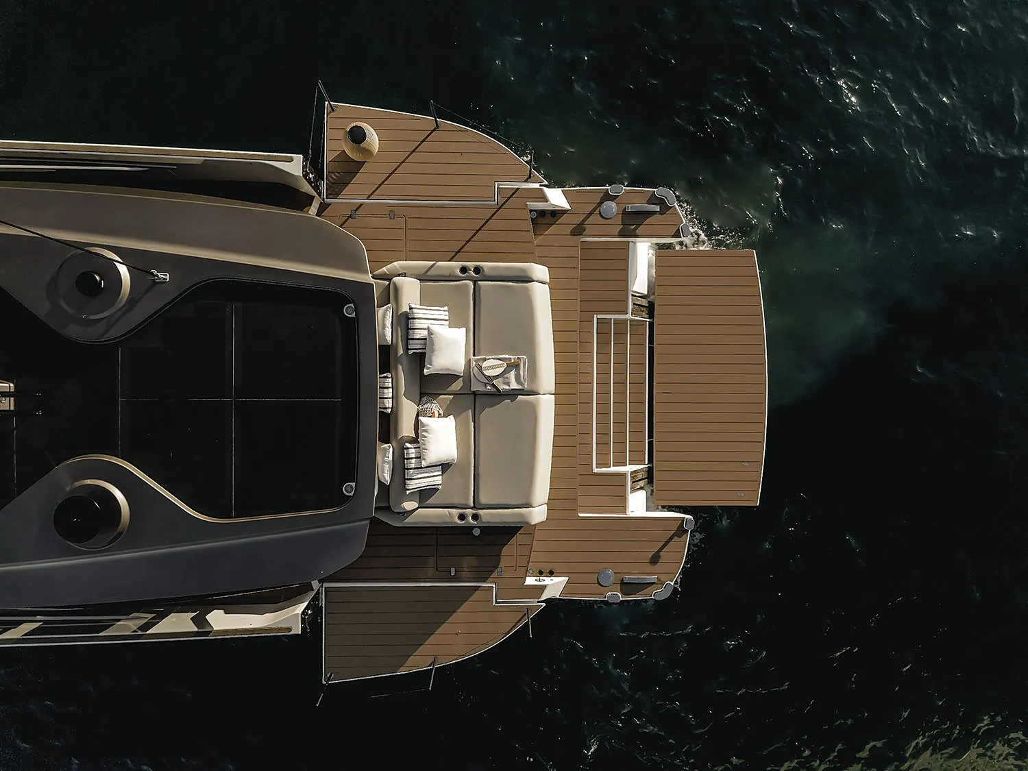 Azimut Seadeck 6 — 5